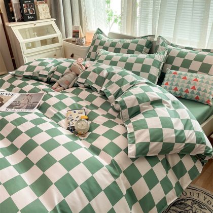 Nordic Checkerboard Bedding Set, Queen Size